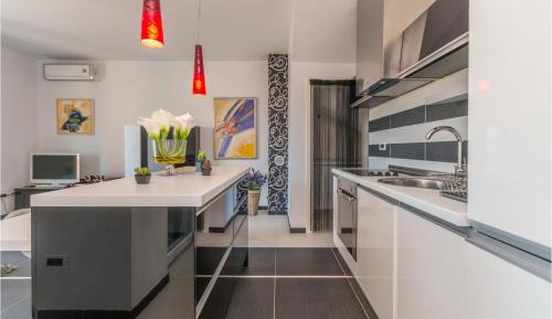 Five-Bedroom Holiday Home