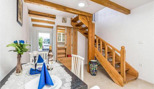 One-Bedroom Holiday Home