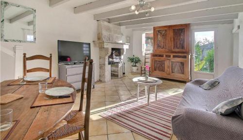 Two-Bedroom Holiday Home