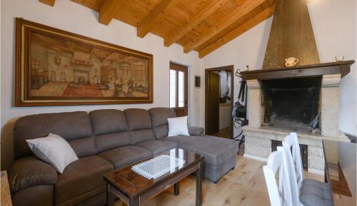 One-Bedroom Holiday Home