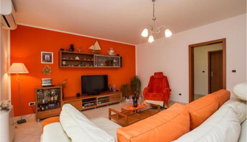 Six-Bedroom Holiday Home