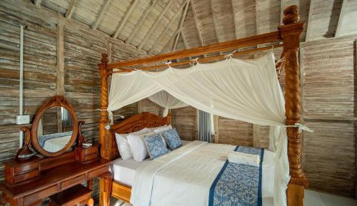 Queen Room with Garden View