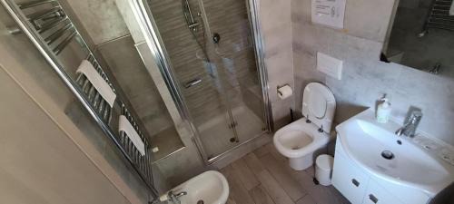 Quadruple Room with Private Bathroom