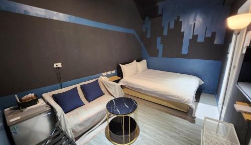 Standard Queen Room