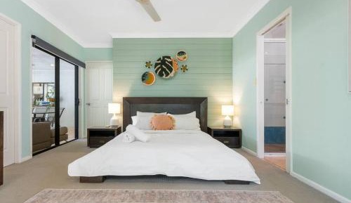 Four-Bedroom Holiday Home