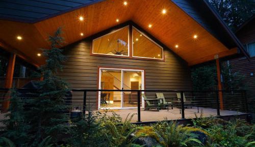Four-Bedroom Holiday Home