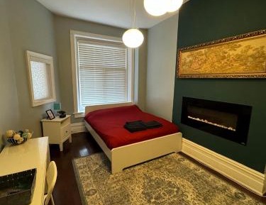 Queen Room