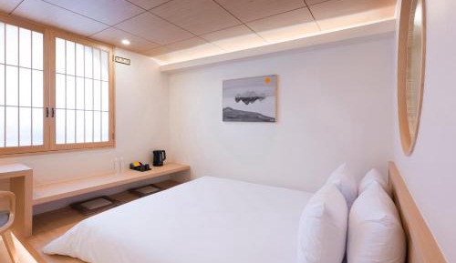 Double Room with Mountain View