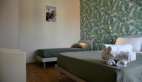 Triple Room with Private Bathroom