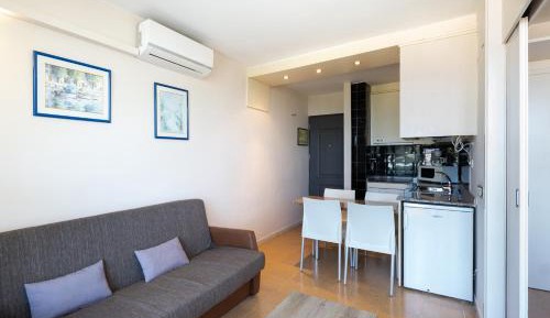 One-Bedroom  Economy Apartment  (2 Adults + 2 Children) up to 10 years old