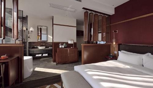 Double Room with Pool View