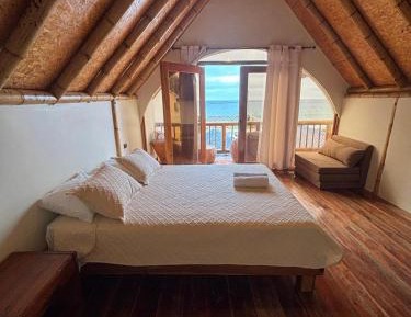 Double Room with Balcony and Sea View