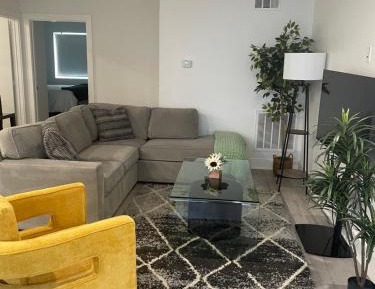 One-Bedroom Apartment - Non-Smoking