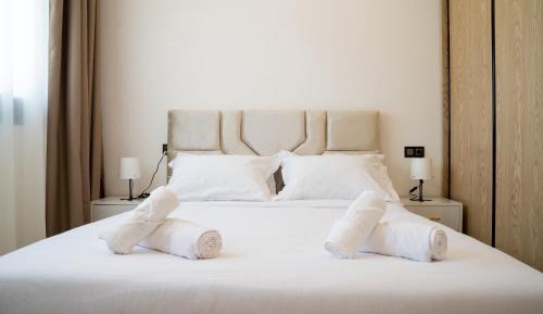 Two-Bedroom Deluxe Apartment