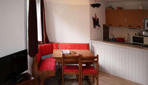 Apartment (4 Adults)