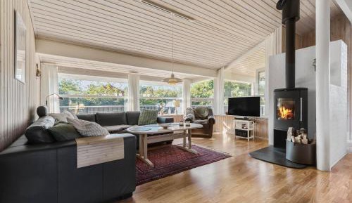 Four-Bedroom Holiday Home