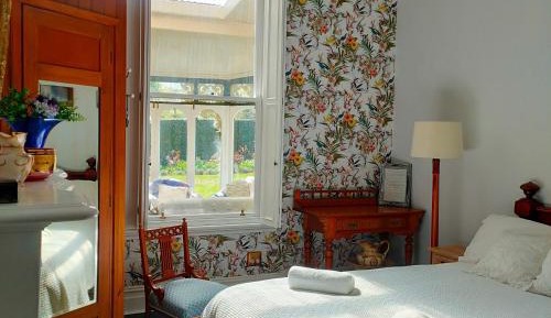 Deluxe Queen Room