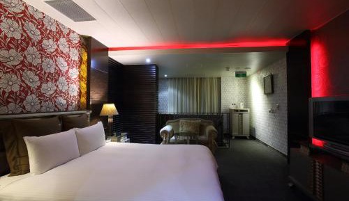 Double Room with Spa Bath