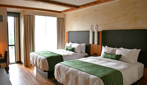 Concierge Double Queen 21+ Only