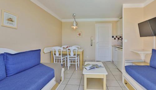 One-Bedroom Apartment with Terrace (4 People)
