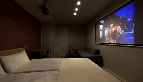 Standard Theater 3beds