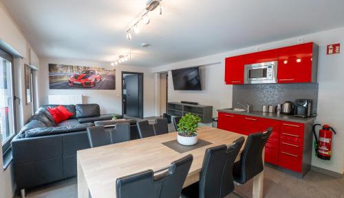 Three-Bedroom Deluxe Apartment