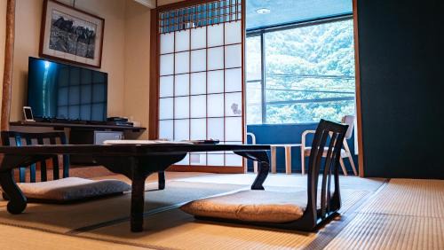 Quadruple Room with Mountain View