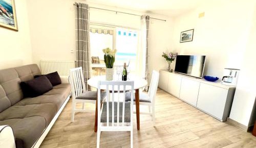 Two-Bedroom Apartment with Terrace and Sea View
