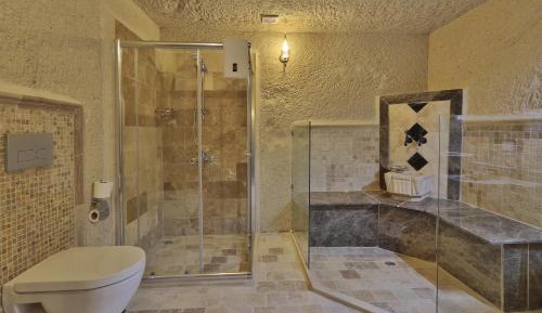 Cave Suite