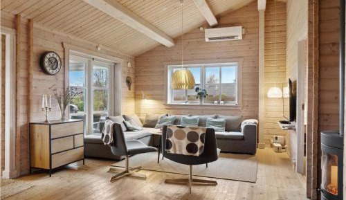 Four-Bedroom Holiday Home