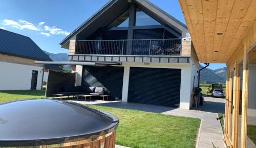 Three-Bedroom Holiday Home 