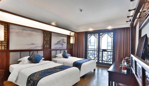 Double or Twin Room with Private Bathroom