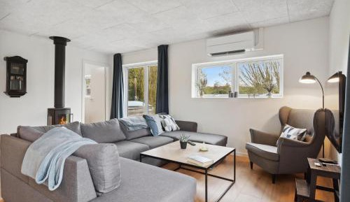 Four-Bedroom Holiday Home