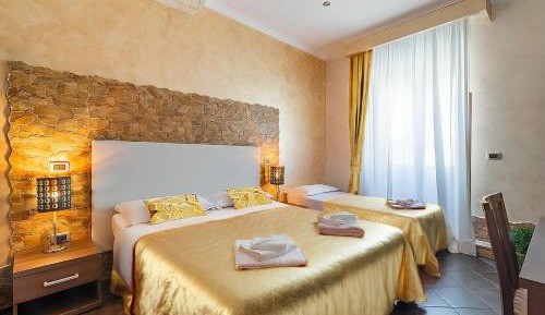 Triple Room with Private Bathroom