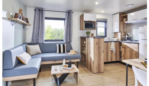 Mobile Home (4 People)