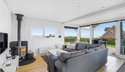 Three-Bedroom Holiday Home 