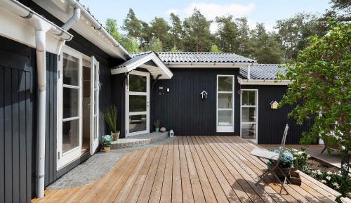 Three-Bedroom Holiday Home 