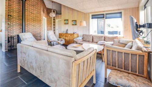 Four-Bedroom Holiday Home