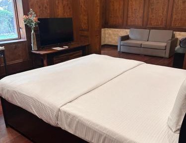 King Room with Garden View