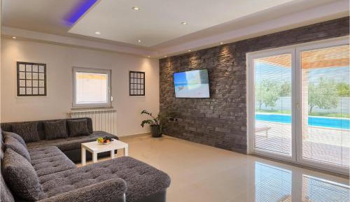 Four-Bedroom Holiday Home