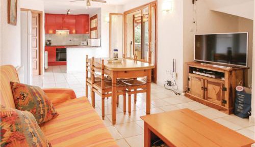 Four-Bedroom Holiday Home