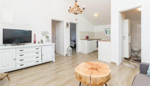 Four-Bedroom Holiday Home