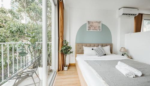 Studio with Balcony