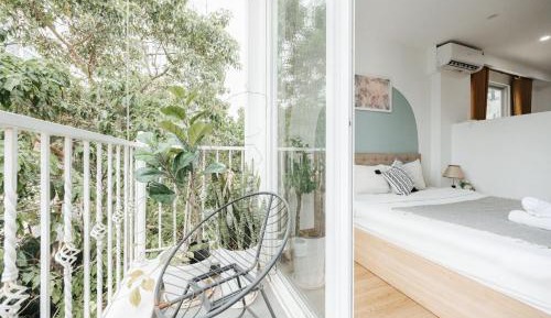 Studio with Balcony