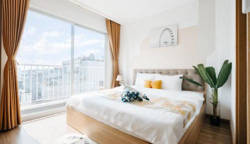 Studio with Balcony