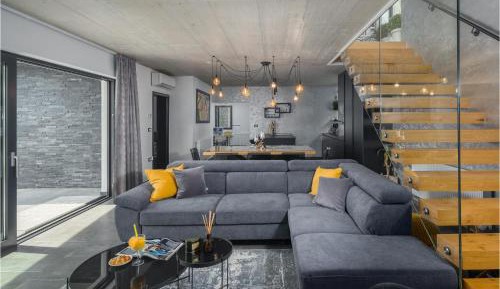Three-Bedroom Holiday Home 