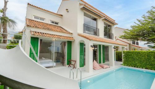 Villa with Sea View