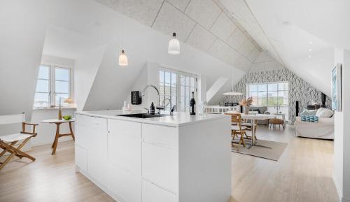 Three-Bedroom Holiday Home 