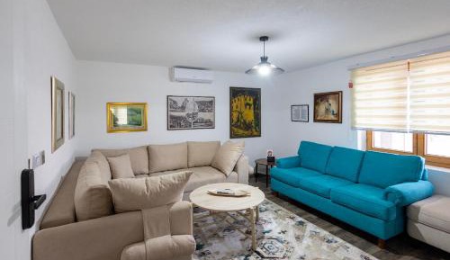 Deluxe One-Bedroom Apartment with Garden View