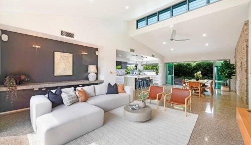 Three-Bedroom Holiday Home 